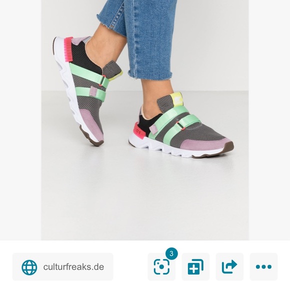 sorel kinetic tennis shoes